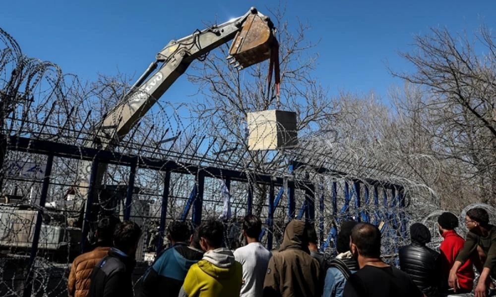 Έβρος: «Καταγγέλλουν» τα μπλοκ από μπετόν στις Καστανιές οι Τούρκο